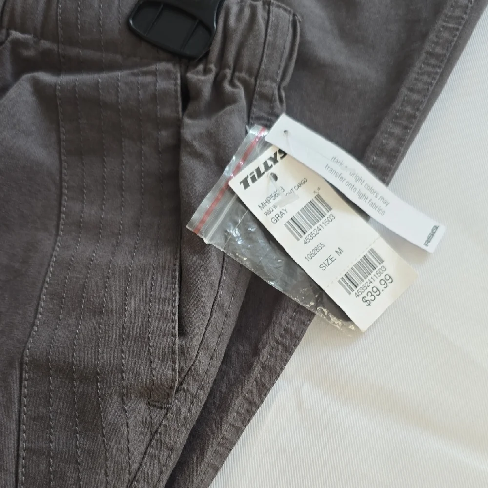 RSQ Charcoal Cargo Pants for Women - Picture 5 of 12